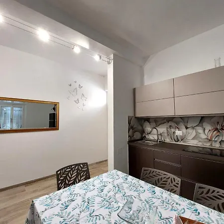 Vacanze Via Blum شقة باستيا أومبرا