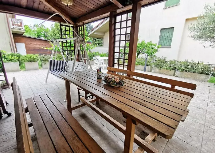 Vacanze Via Blum Бастия-Умбра